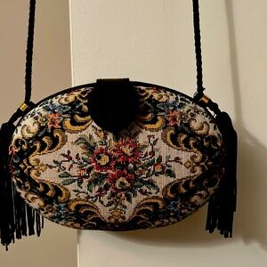 Vintage La Regale oval Floral Tapestry Purse